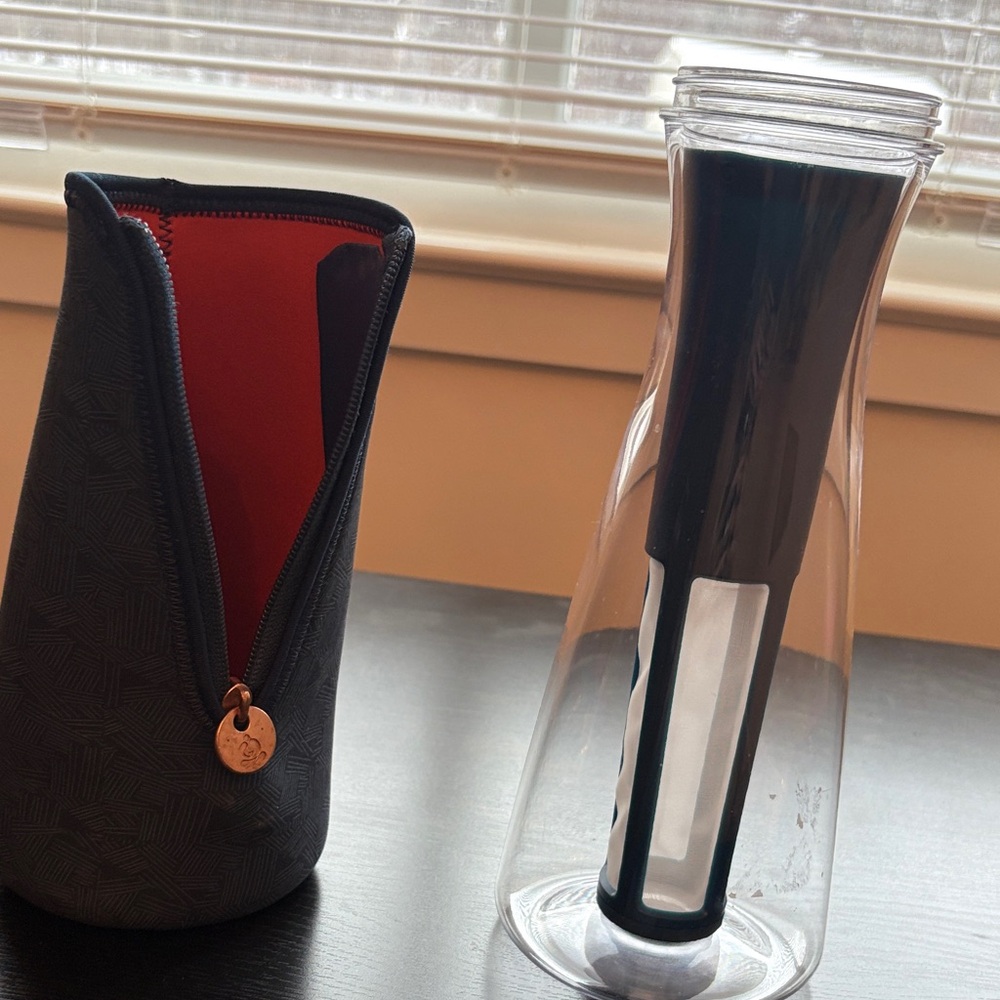 Teavana Tea Infuser with Navy Blue Sleeve - Picture 3 of 6